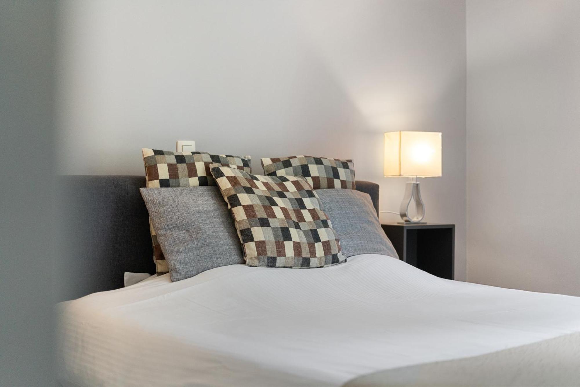 Spacious Guest Suites Near Historic Market - 5 Min Walk Bruges Exterior photo