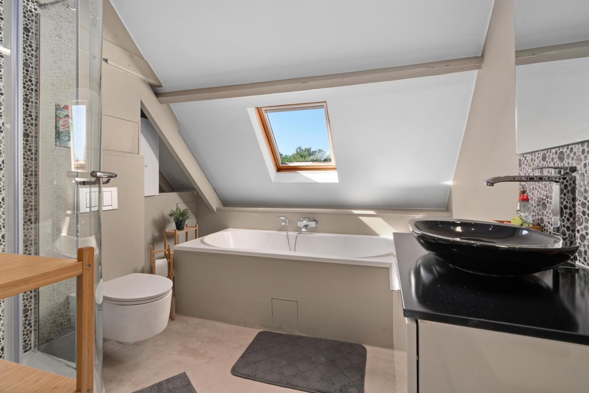 Spacious Guest Suites Near Historic Market - 5 Min Walk Bruges Exterior photo